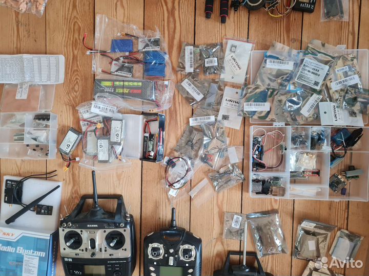 Пульты, акб, двигатели, камеры. квадрокоптер