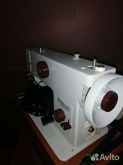 Швейная машинка чайка 134 а