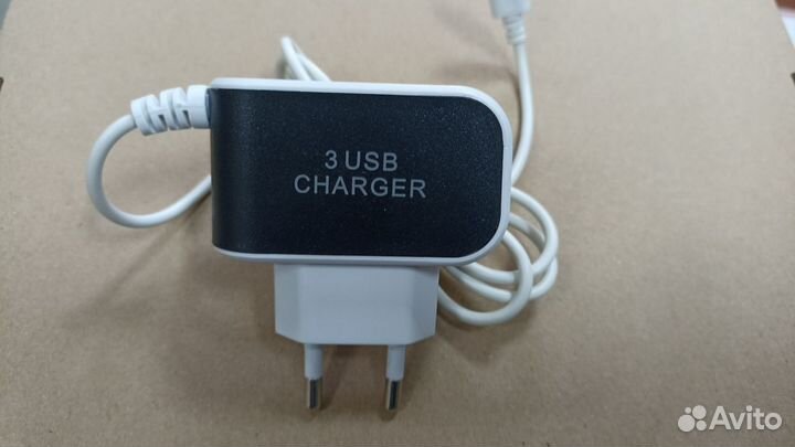 Зарядка на 3 USB для смартфона с кабелем
