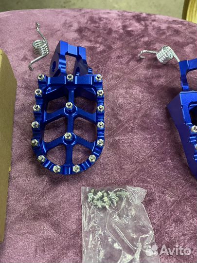 Подножки для мотоцикла