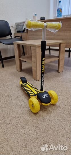 Самокат детский трехколесный Teach Team Lambo