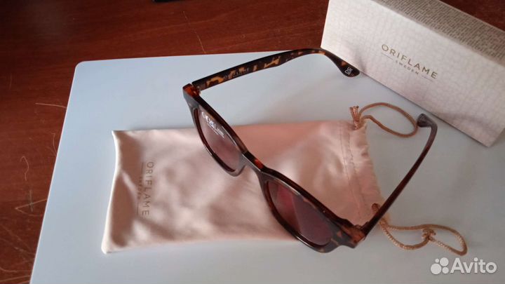 Солнцезащитные очки женские