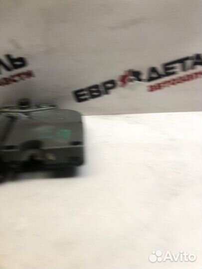 Мотор люка Volkswagen Vento седан 1.8 AAM 1992