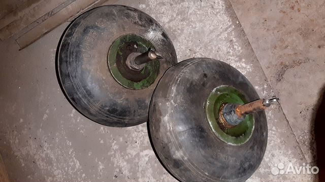 Пневмоколесо (310х135) на подшипнике и оси