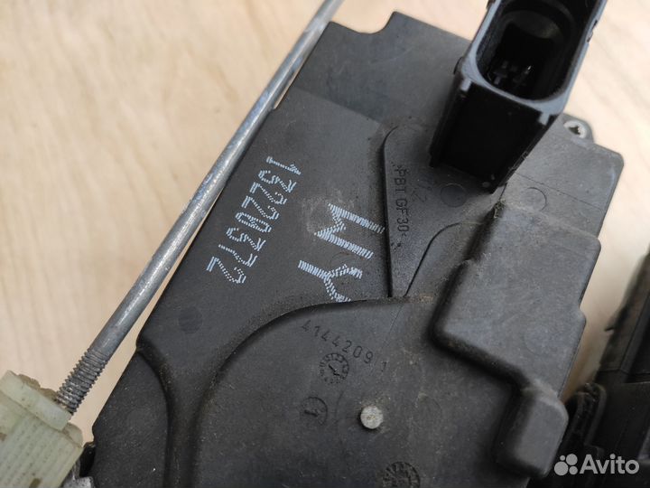 Замки задних дверей Astra H Zafira B 5 контактов