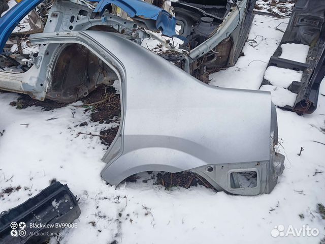 Крыло заднее левое Рено Логан 1