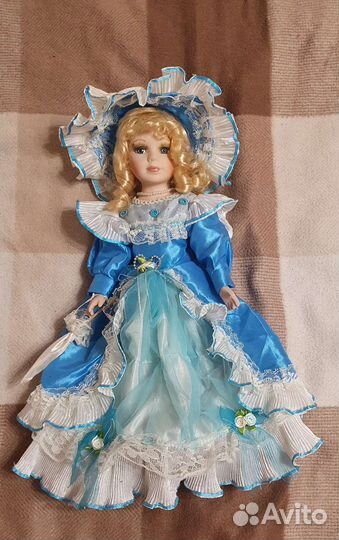 Кукла фарфоровая большая