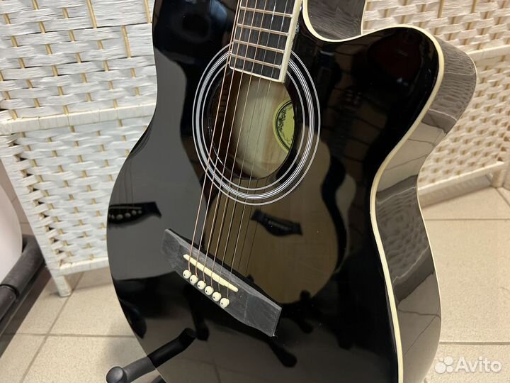 Гитара для обучения с комплектом