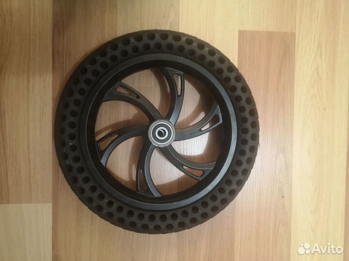Колесо 12 дюймов