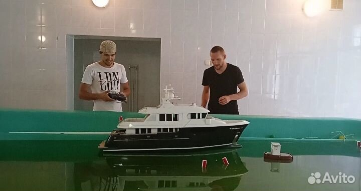 Модель яхты Bandido 90