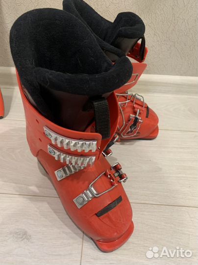 Горные лыжи и ботики atomic redster