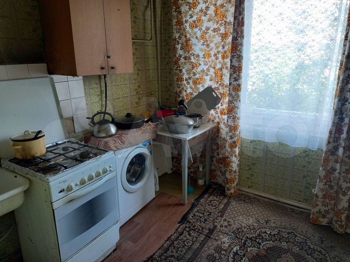 Комната 12,8 м² в 3-к., 1/5 эт.