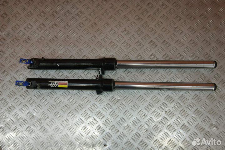 Перья вилки Honda VT250Z, MC08E