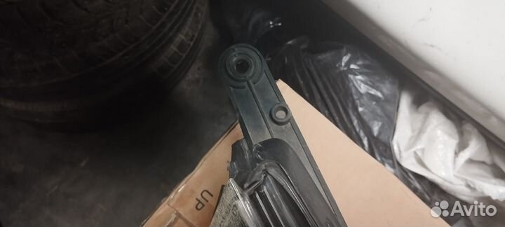 Фара правая Hyundai Solaris