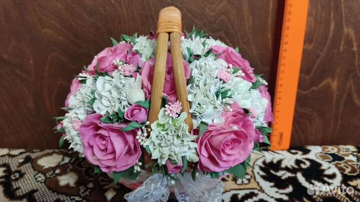 Корзина с цветами