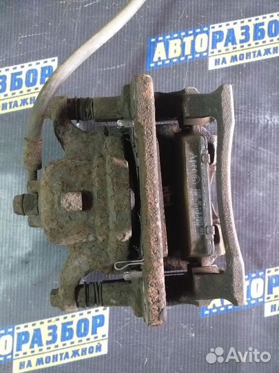 Суппорт тормозной передний правый Хонда Цивик 8 5D