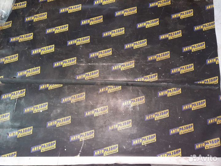 Молдинг передней левой двери Рено Логан