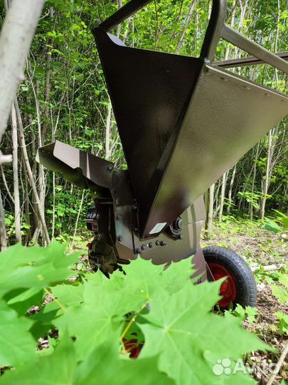 Измельчитель веток, щепорез