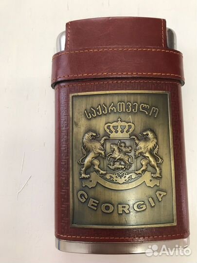 Фляжка с рюмками