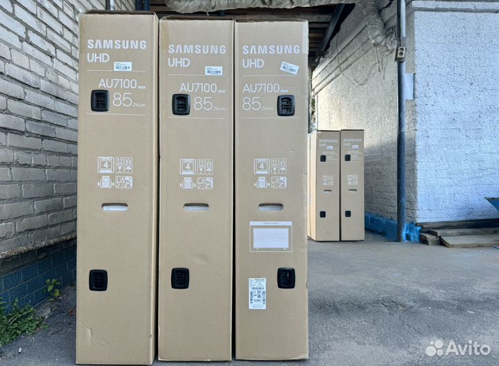 Новый Гигант Samsung 85 (216 см) SMART TV