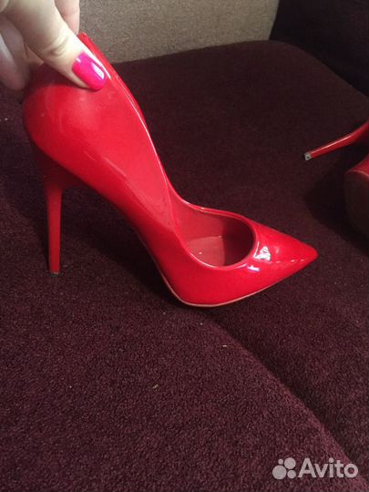 Туфли женские 39 размер красные лаковые