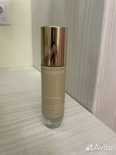 Clarins тональный крем everlasting