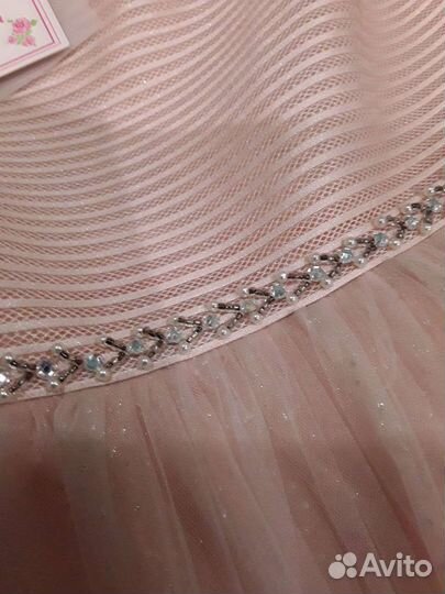 Платье на девочку рост 140