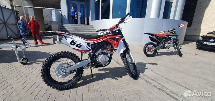 Кроссовый мотоцикл BSE Z4 250e 21/18