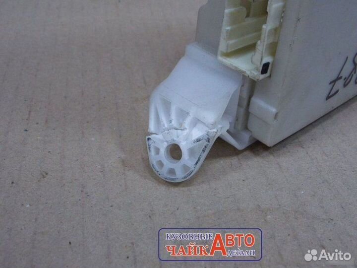 Блок предохранителей салонный Toyota Camry V50