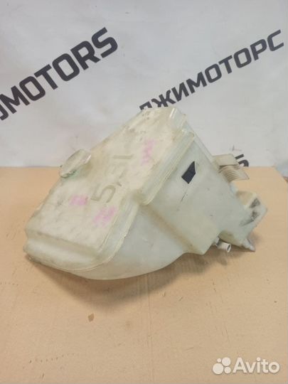 Бачок стеклоомывателя с насосом BMW 3 series E46