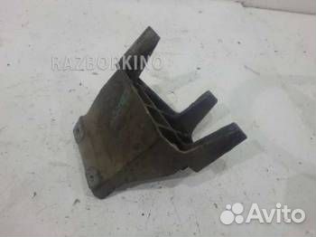 Кронштейн двигателя Опель