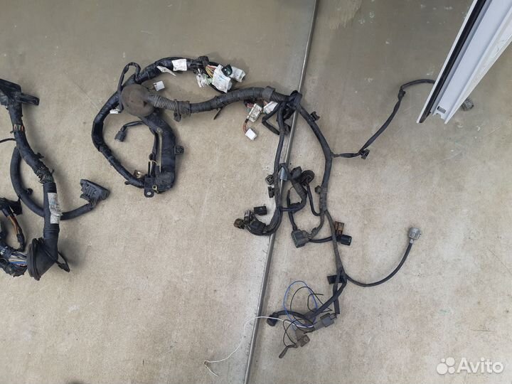 Проводка под капотдля митсубиши поджеро 3на3 5 бен