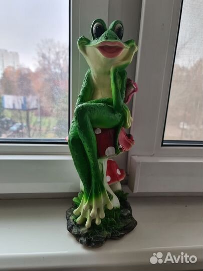 Лягушка фигурка