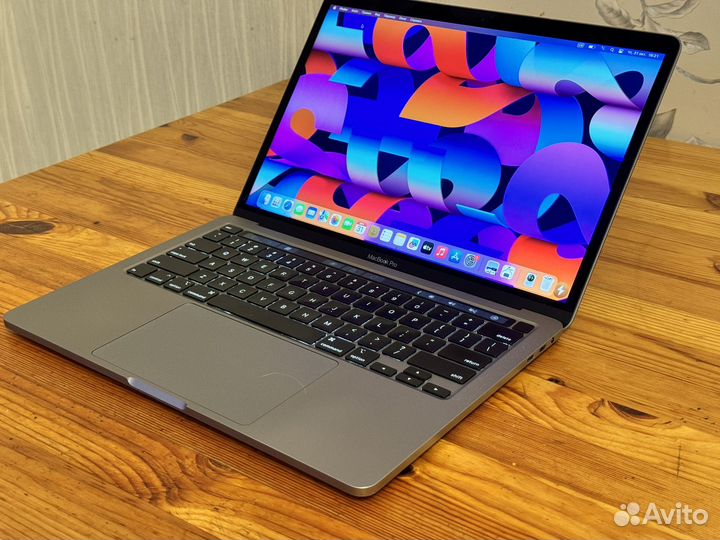 Macbook Pro 13 2020 i7 32gb 512 SSD