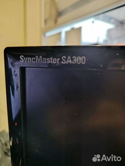 Монитор Samsung SyncMaster SA300 19