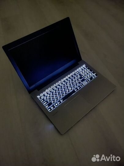 Ноутбук Lenovo i5 (7th) nvidia gt940mx 8gb ssd+hdd