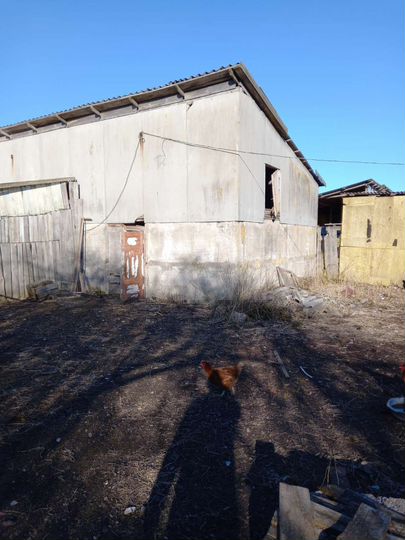 Комната 80 м² в 3-к., 1/1 эт.