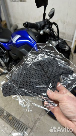 Противоскользящие наклейки yamaha MT07 2021
