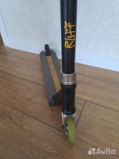 Самокат трюковой