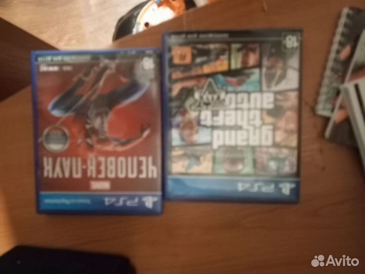 Игровая приставка ps4 pro
