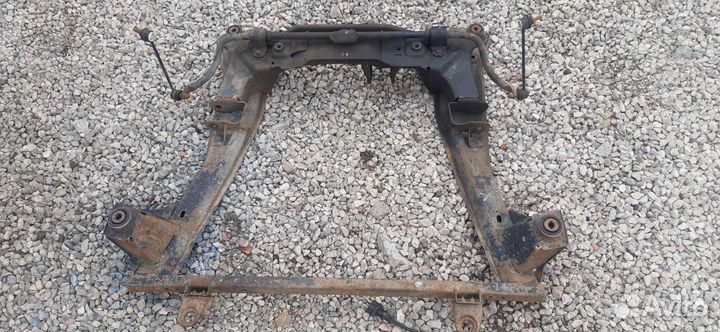 Подрамник Ford mondeo3