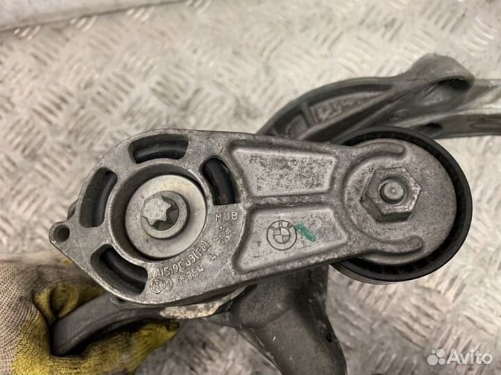 Кронштейн компрессора кондиционера Bmw 1-Series