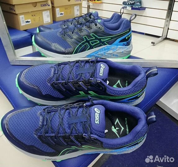 Кроссовки мужские asics