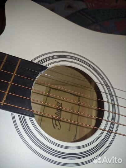 Акустическая гитара belucci