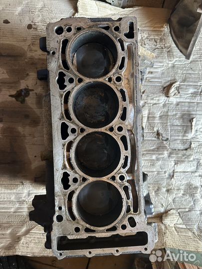 Блок целиндров Volkswagen Tiguan 2 литра