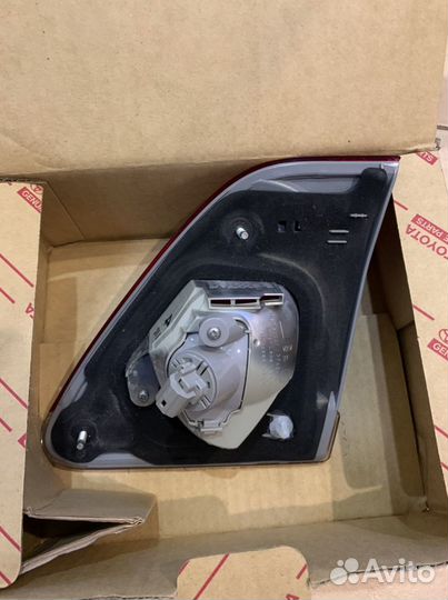 Фонарь задний toyota corolla