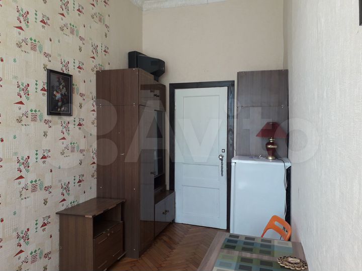 Комната 14 м² в 5-к., 3/5 эт.