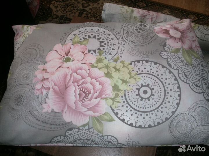 Новые наволочки, простынь