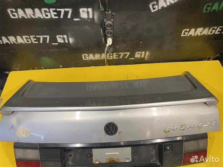 Крышка багажника #: 2885 Volkswagen Passat (B3) 1