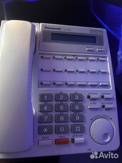 Стационарный телефон panasonic KX-T7431RU